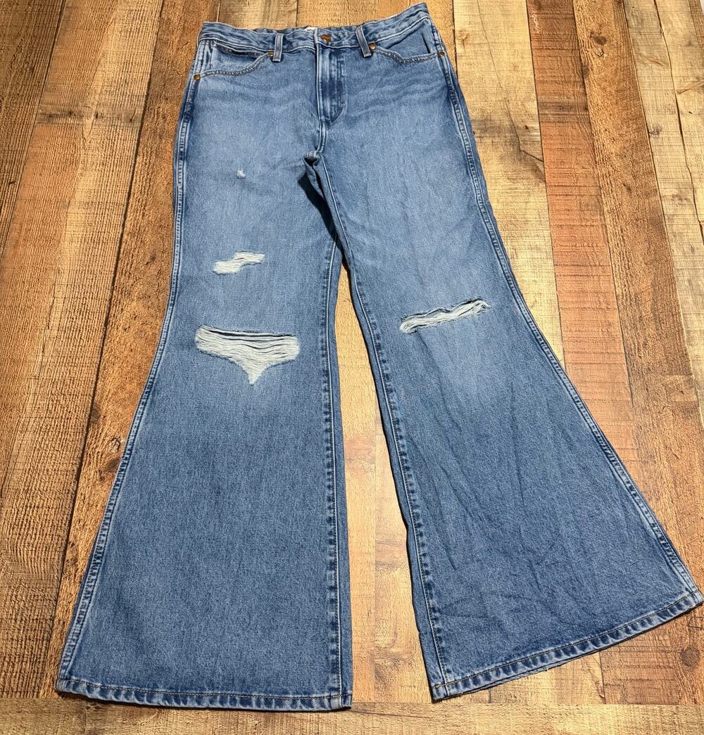 Wrangler NEW Women's High Rise Flare Wanderer Jeans Sz 28 Cowgirl Rodeo Western